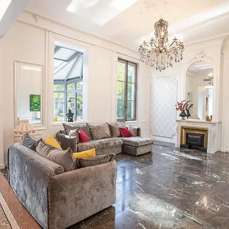 Chateau Grandclement Lyon Villeurbanne Niveau Rdc - Tresor Cache En Ville Avec Vue Piscine Et Parc Apartment